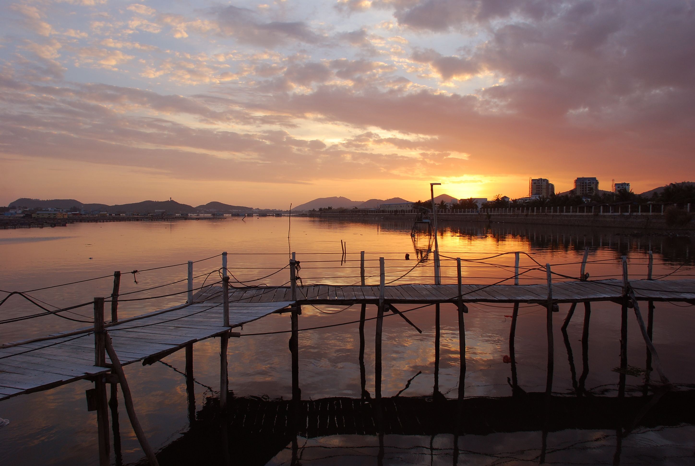海南漁村的詩意與慵懶 一場讓人“后悔”抵達的美妙旅行